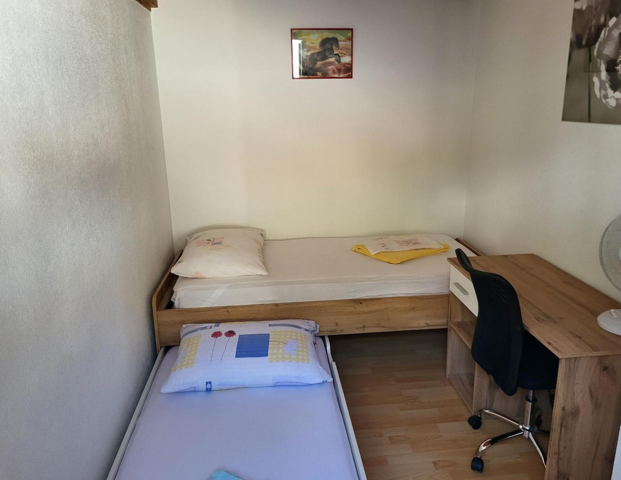 Apartmani Amila-Pisak Exterior foto