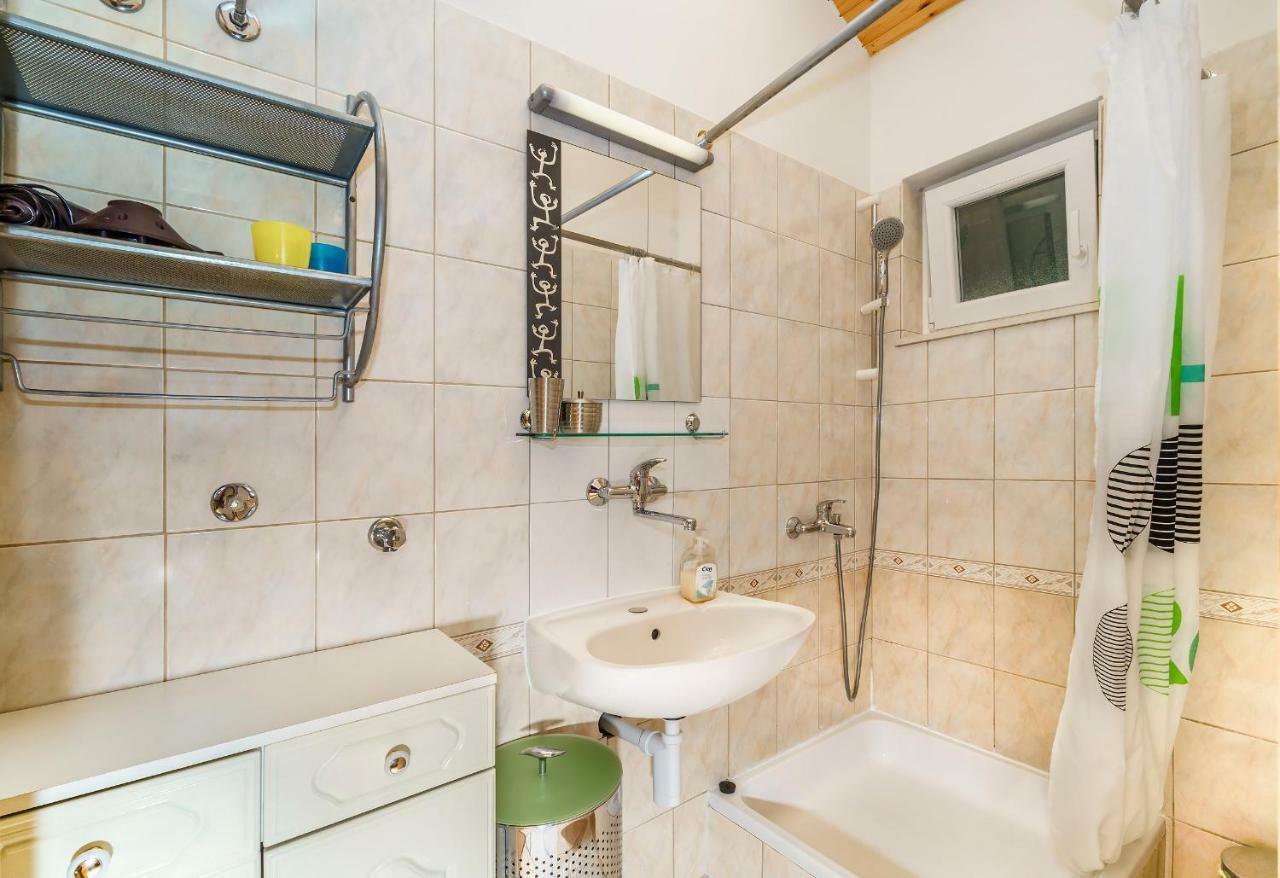 Apartmani Amila-Pisak Exterior foto